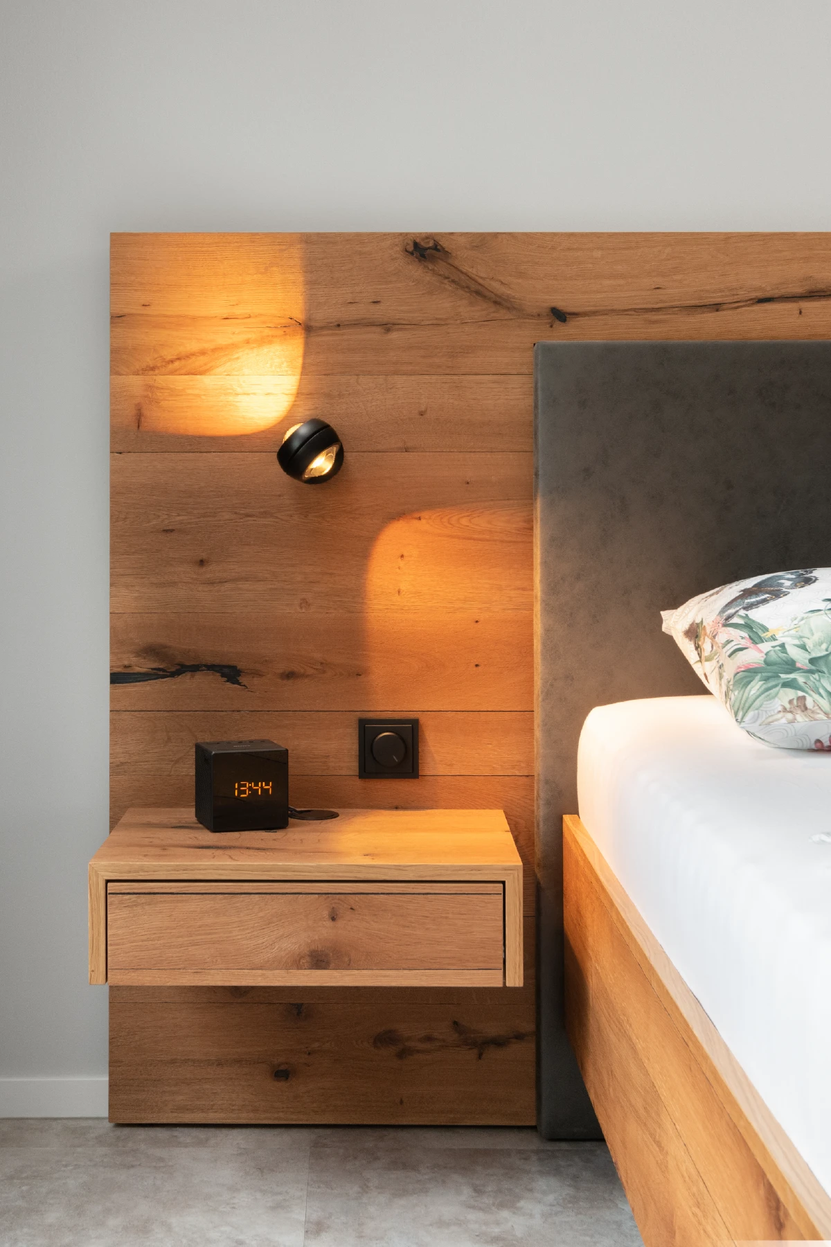 Detail van Duo Pezze hoofdpaneel