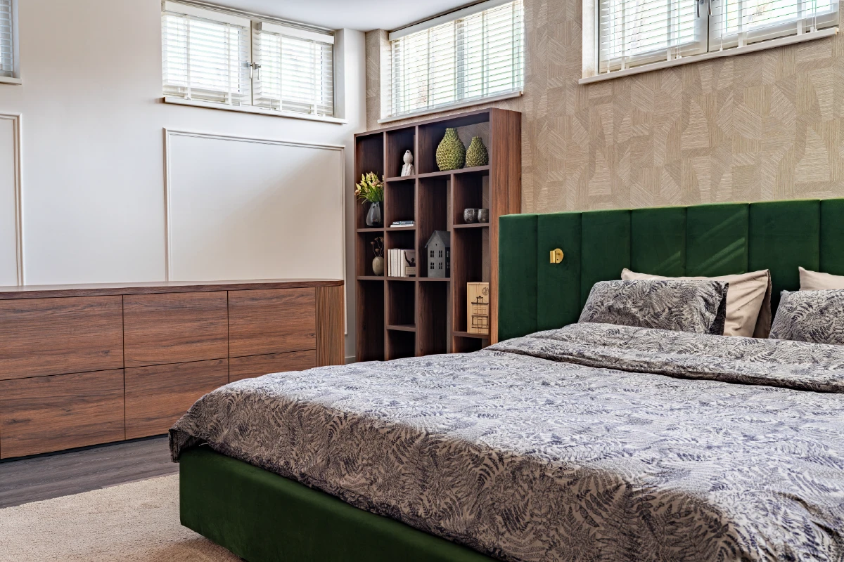 Materialen voor een design bed van hout en stof