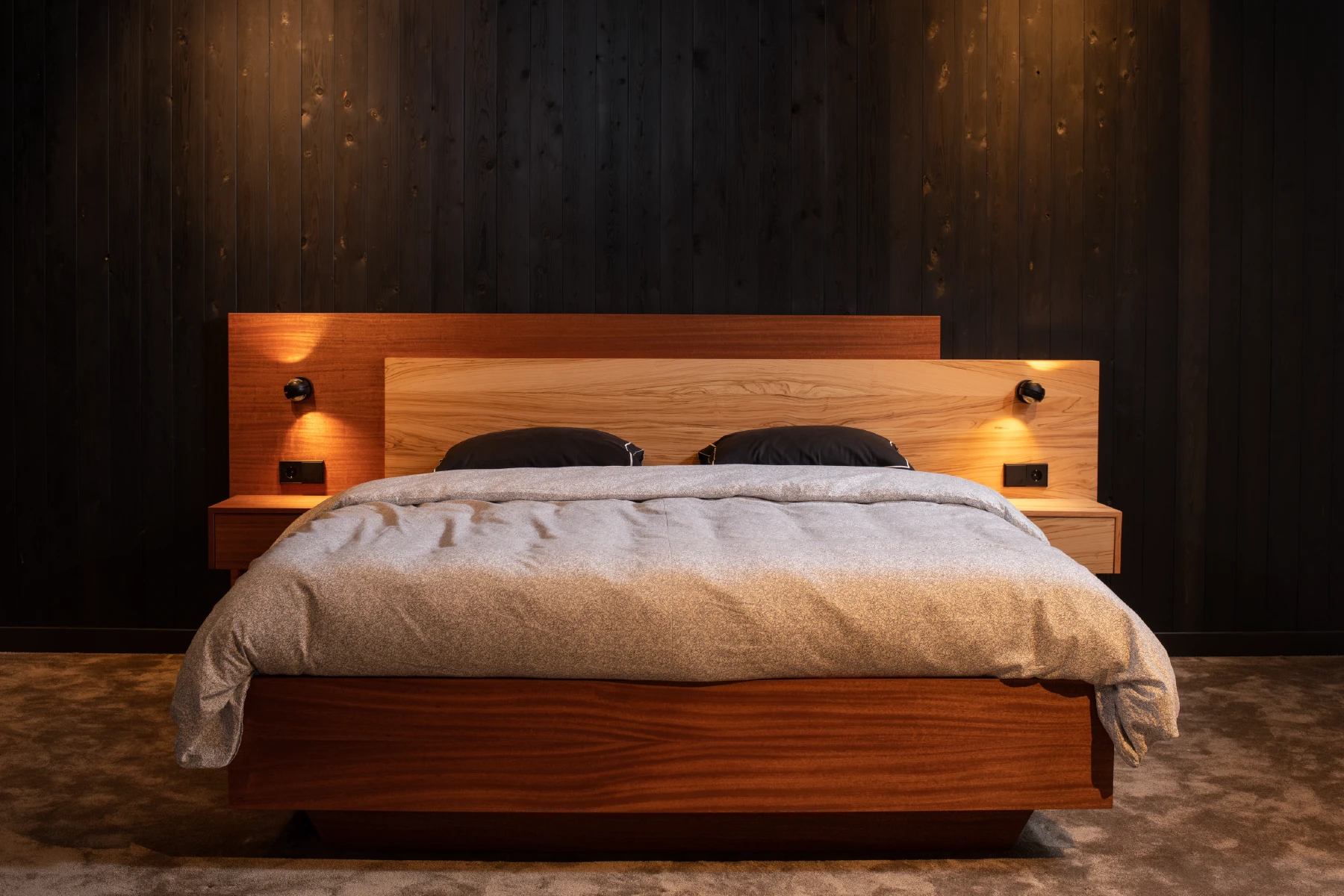 houten bed op maat met mahonie en olijf