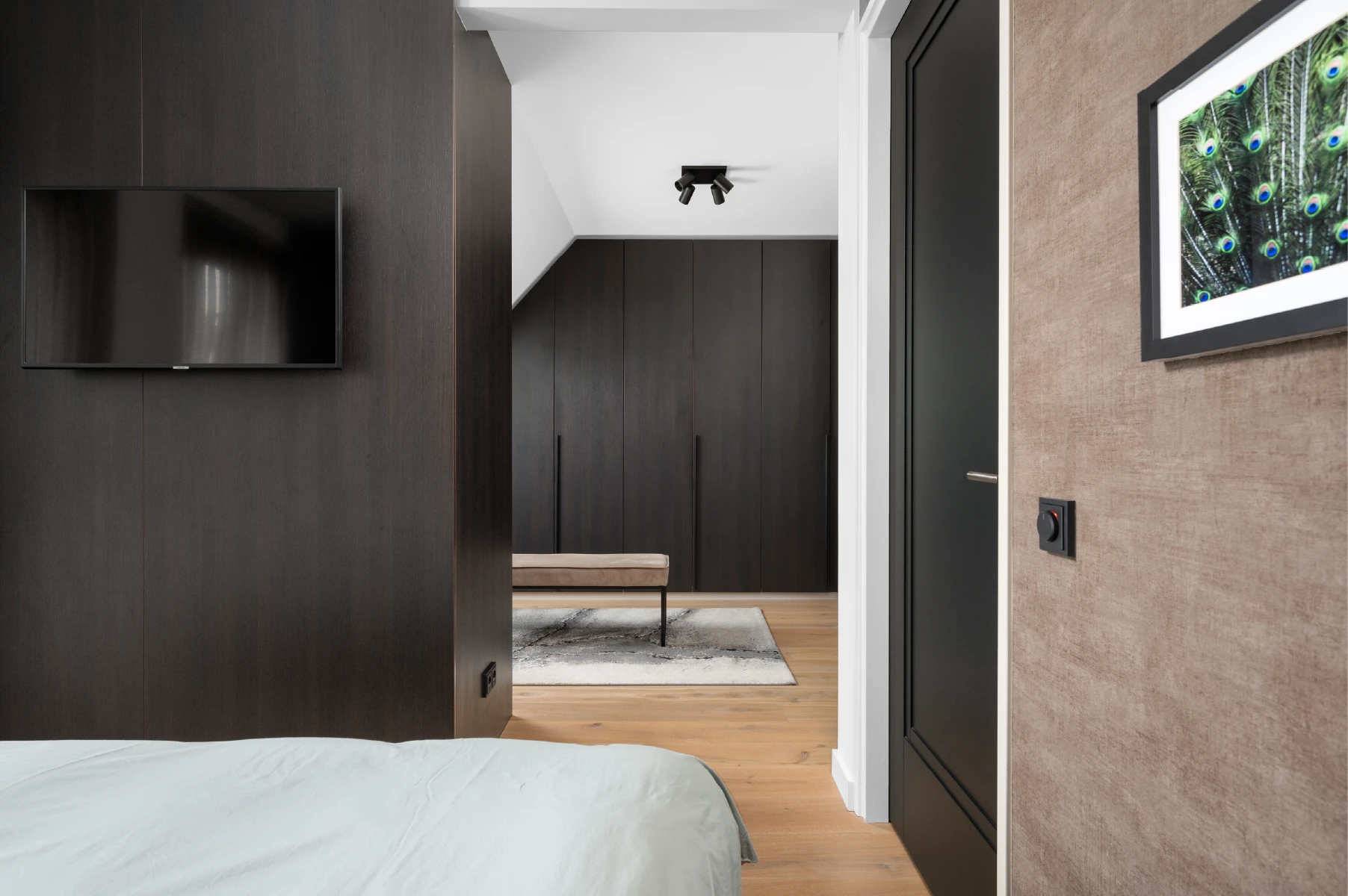 Open verbinding met inloopkast