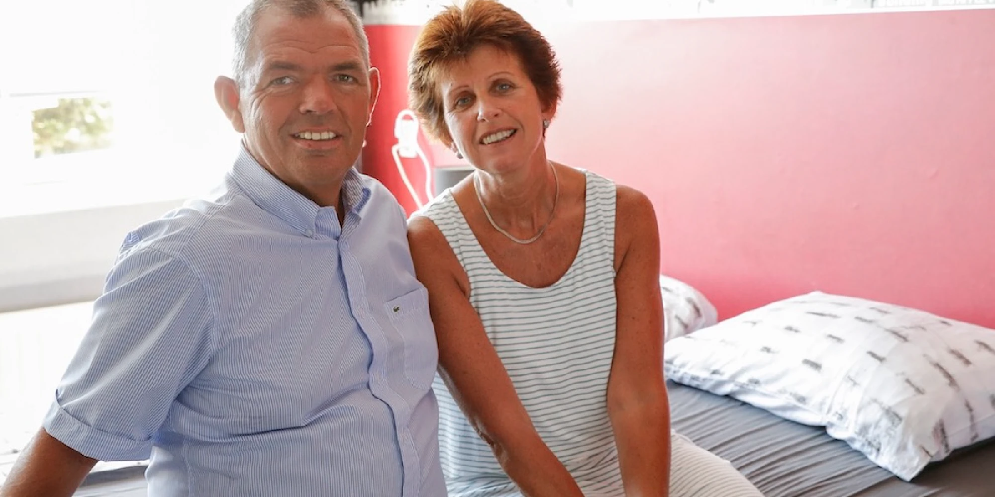 Jan en Ria met hoog-laag bed bij Parkinson