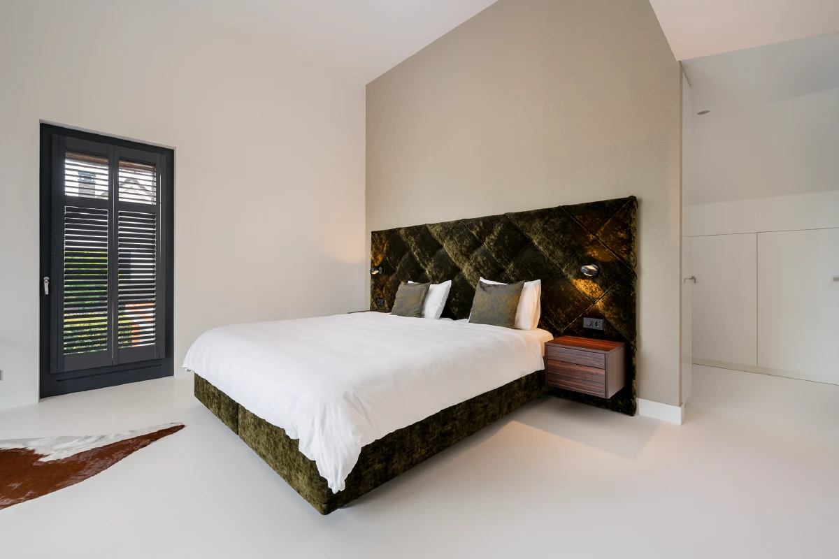 Design boxspring Finotôre vanuit andere hoek