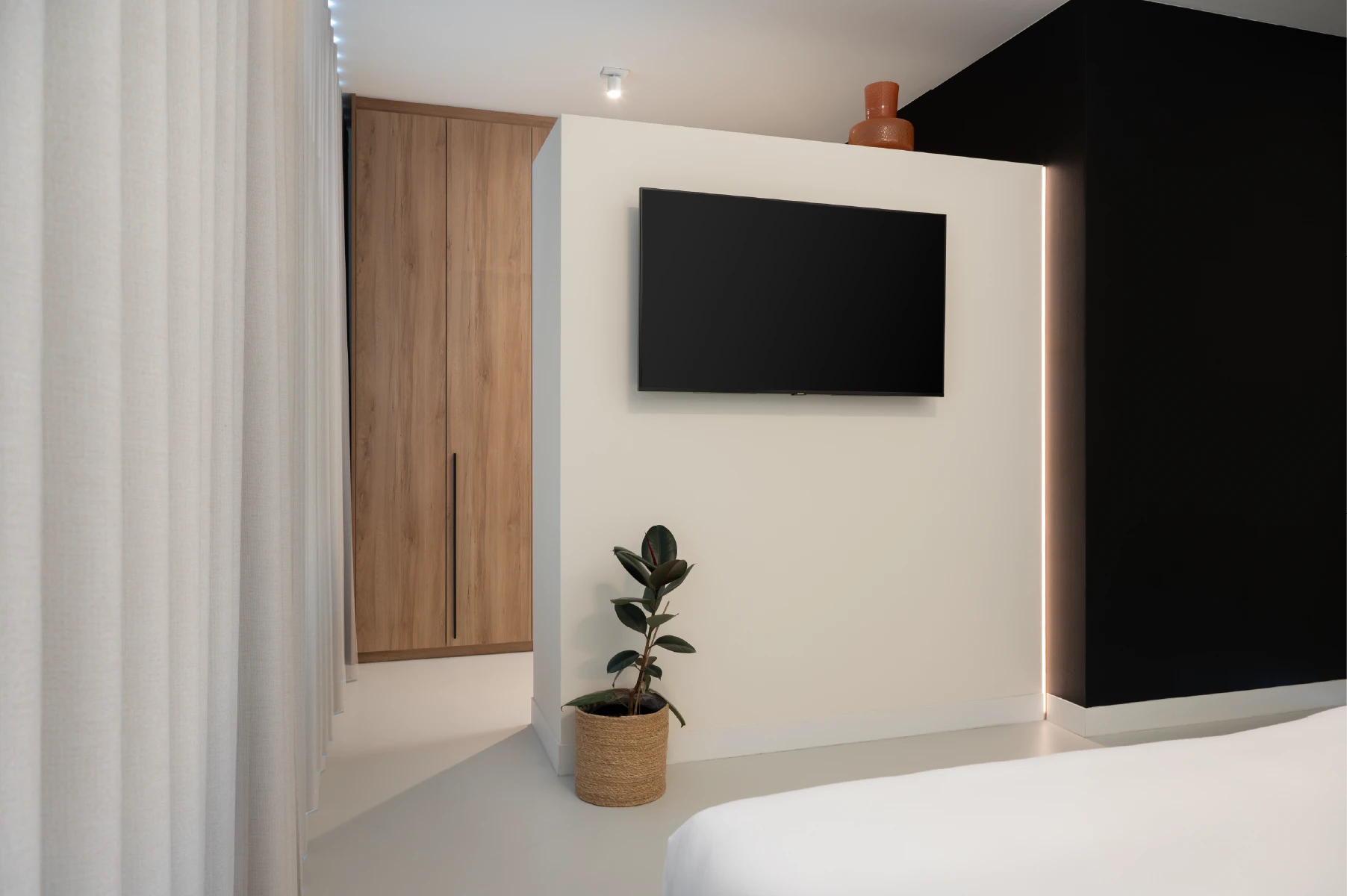 Tussenwand met inloopkast