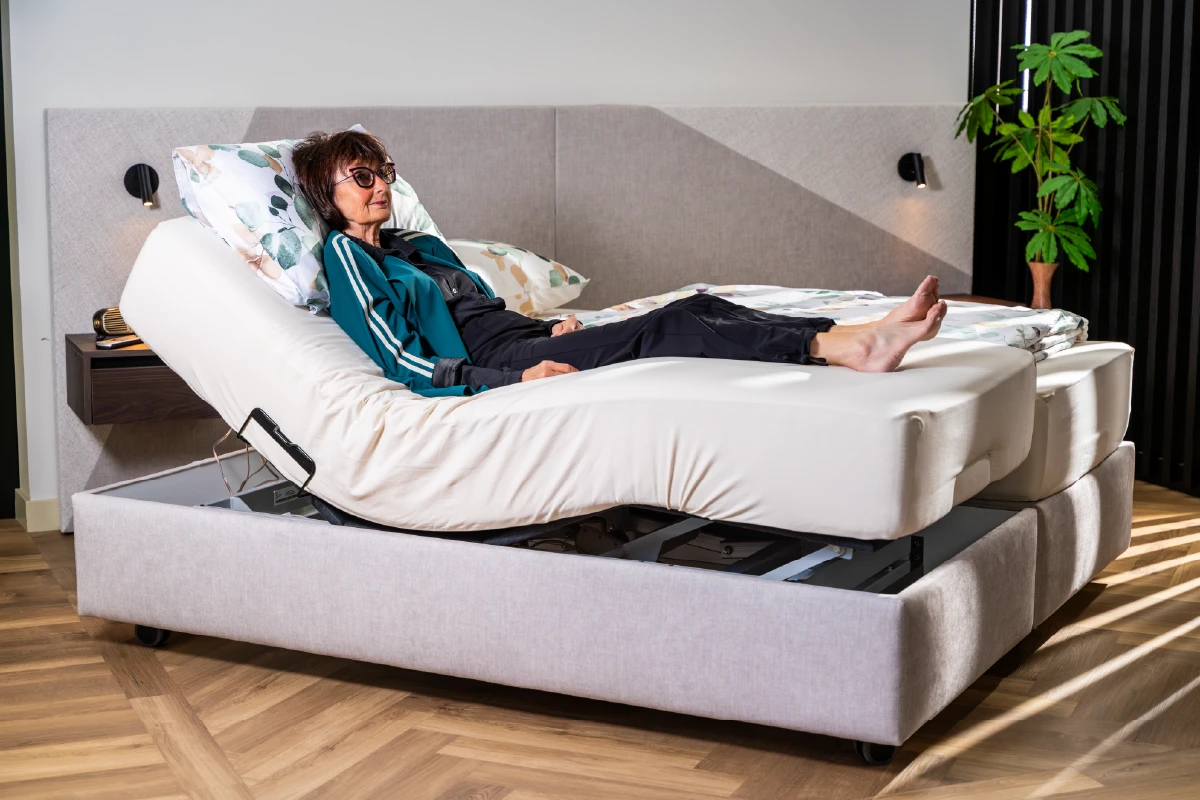 Stijlvol slaapkamerbed met geïntegreerde massagefunctie