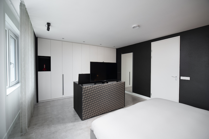 moderne slaapkamer met tv-kast