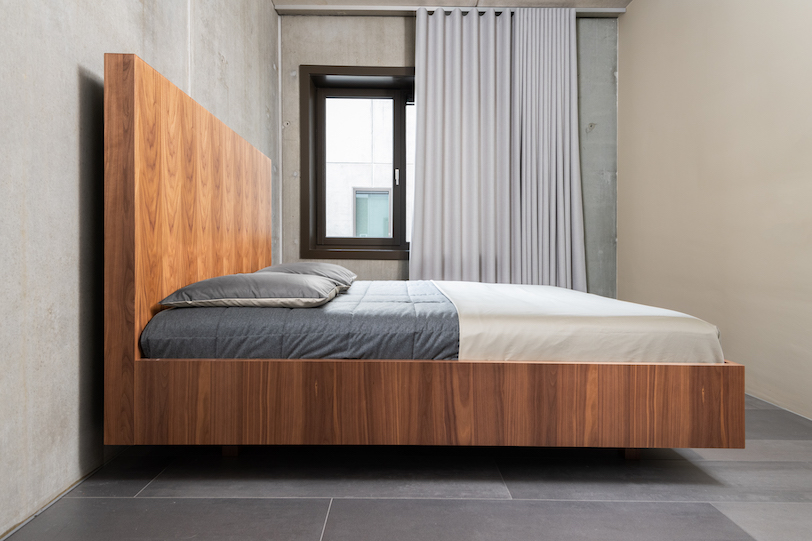 zwevend houten design bed