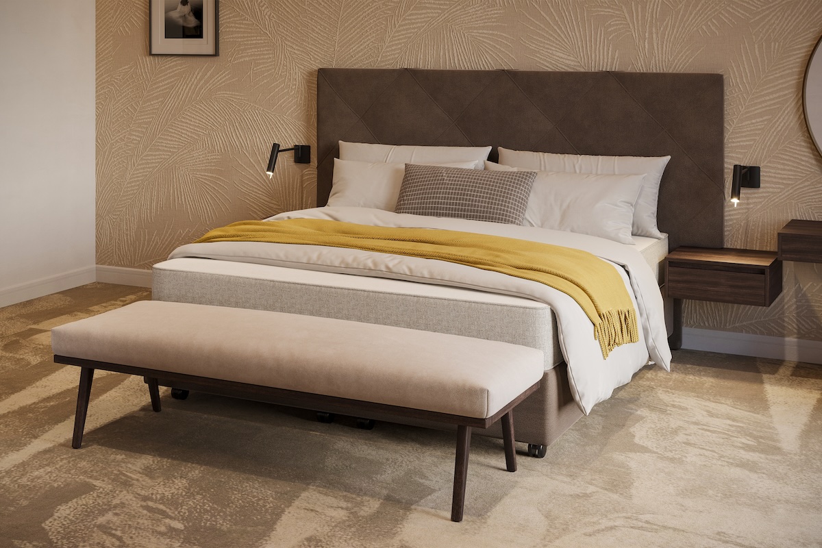 Bed Finotôre met gecapitonneerd hoofdpaneel in eucalyptus hout