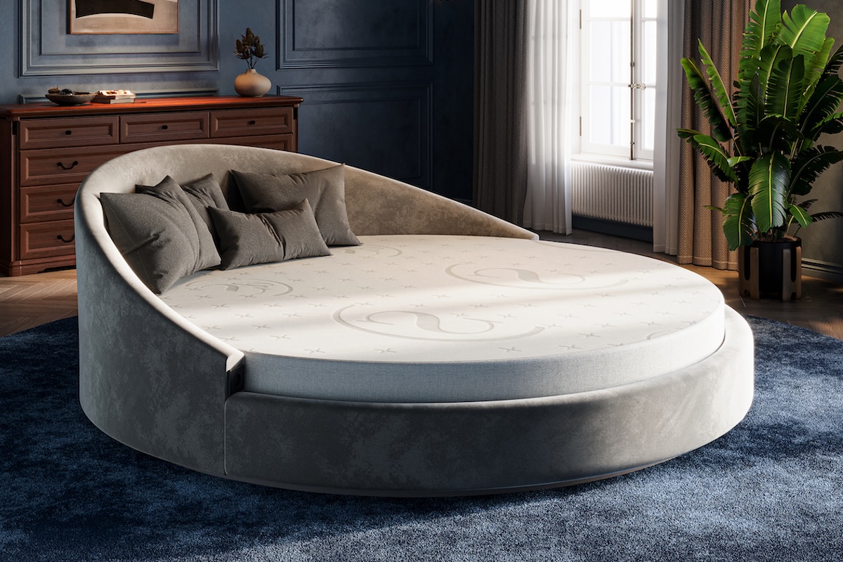 rond bed in stijlvolle slaapkamer